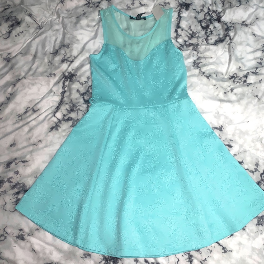 Baby blue dress NWT, belt loops